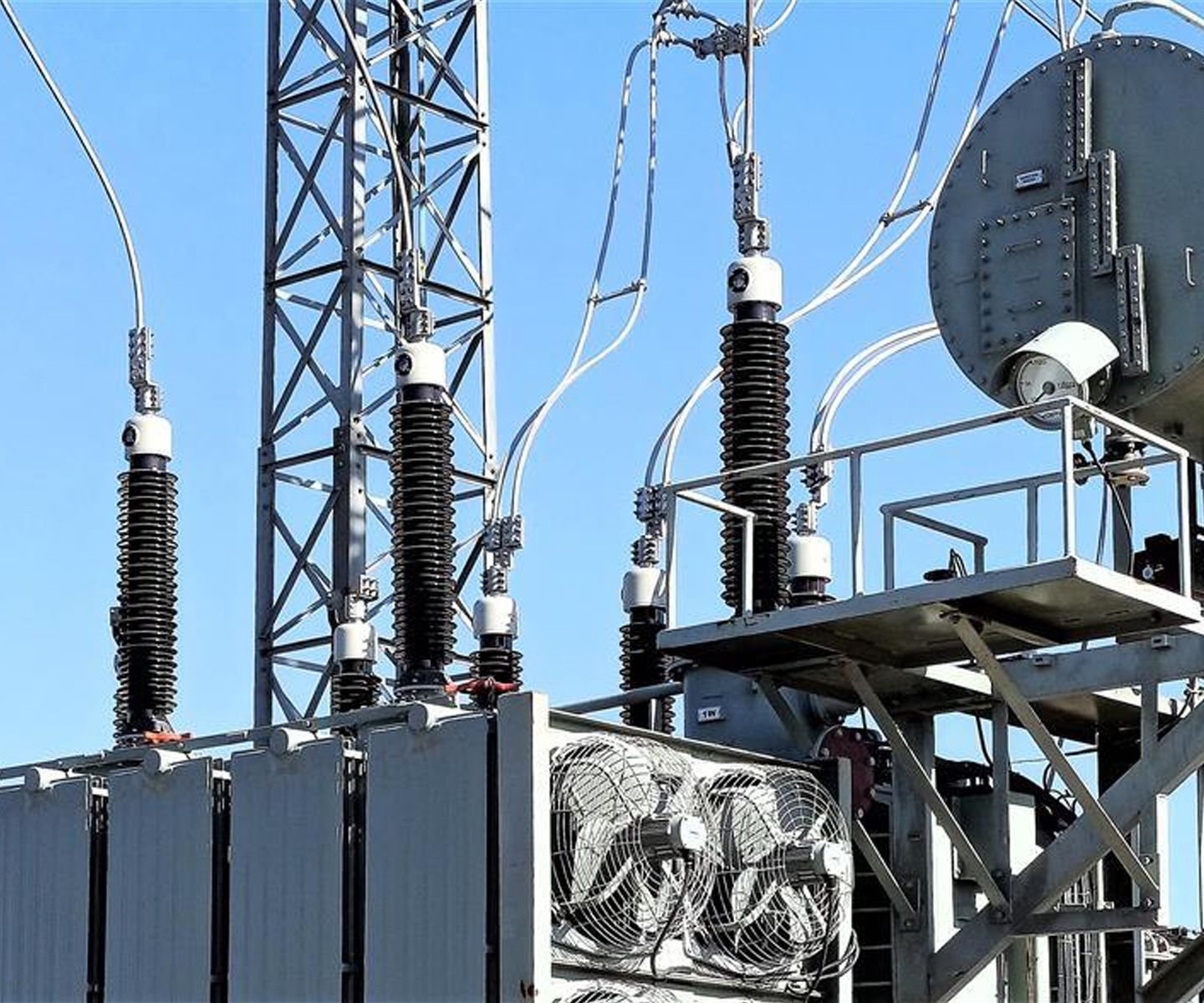 High Voltage Connections